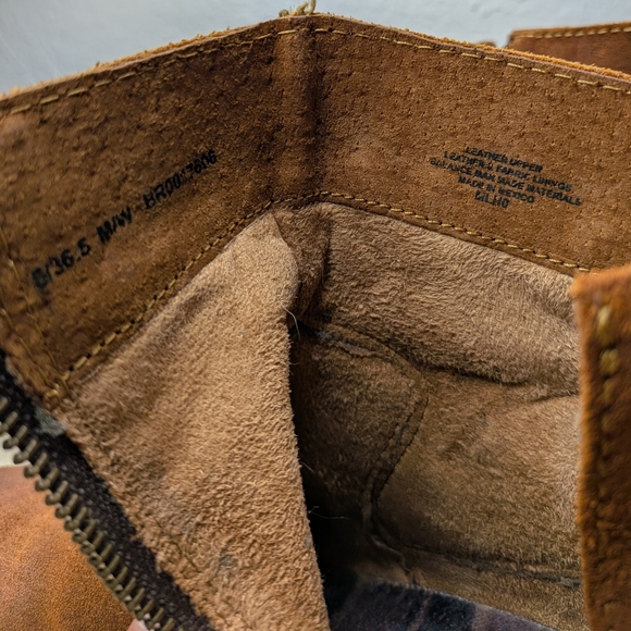 Born Taran Boots Womens Sz 5 Tan Distressed Suede Leather Ankle Side Zip Booties - Picture 6 of 9